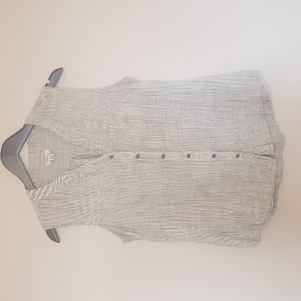 Weatherproof Vintage linen green striped sleeveless button down top
